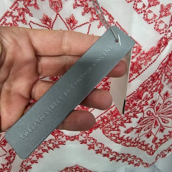 NWT Cynthia Vincent Twelfth Street White Red Floral Embroidered Boho Tank Top S - Picture 11 of 14